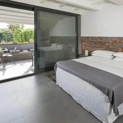 Design apartment with terrace by Wonderful Italy