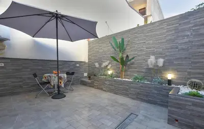 Patio o area all'aperto di Suite Meghan Home