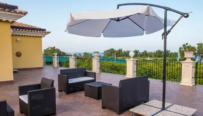 Balcone o terrazza di ZAHRA AGRITURISMO