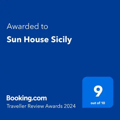 Certificato, attestato, insegna o altro documento esposto da Sun House Sicily