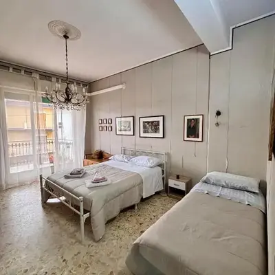 Appartamento turistico Giarre Offre Camera in condivisione Euro 300 al mese