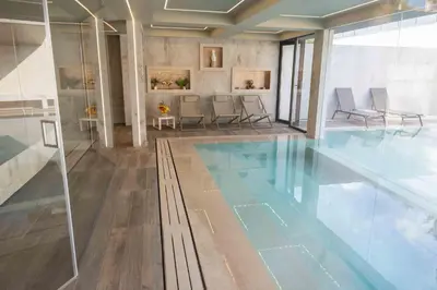 Piscina di Divina Charme o nelle vicinanze