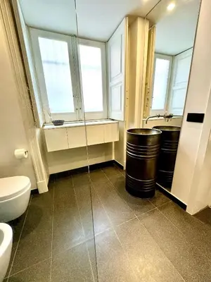 Bagno di City Suites at Cortile Nobile