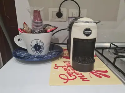 Set per la preparazione di tè e caffè presso Sicilia Mount&Sea